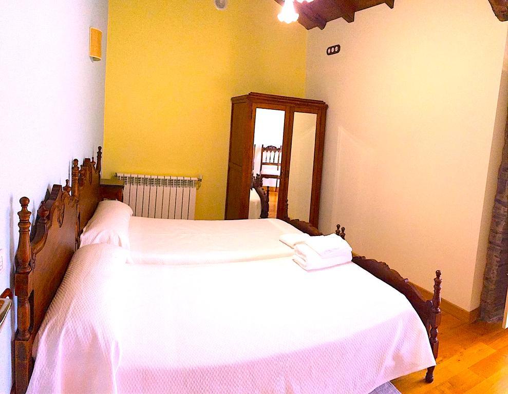 Vila Peregrina Castaneda  Esterno foto
